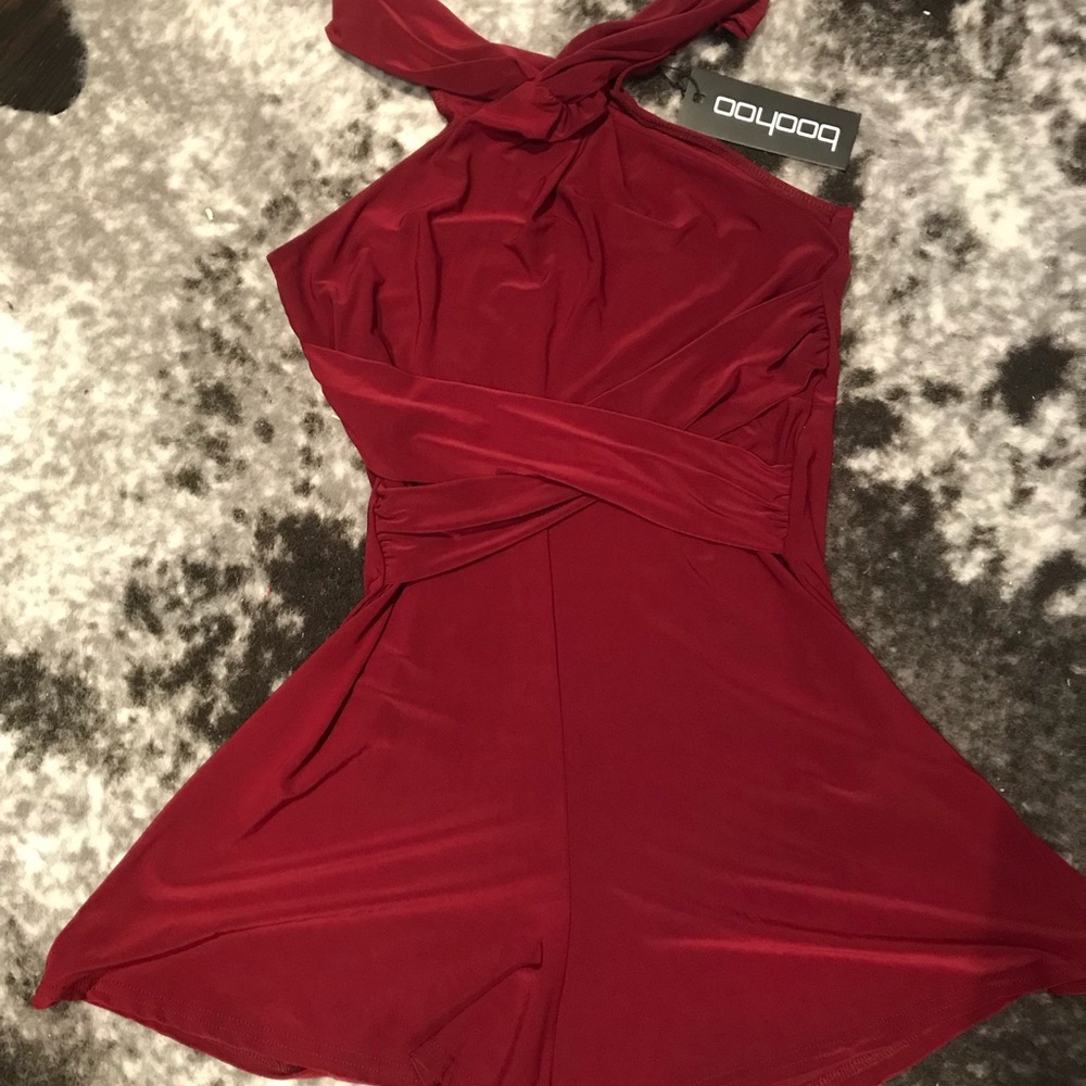 Boohoo Maroon Red Criss Cross Romper NWT Small